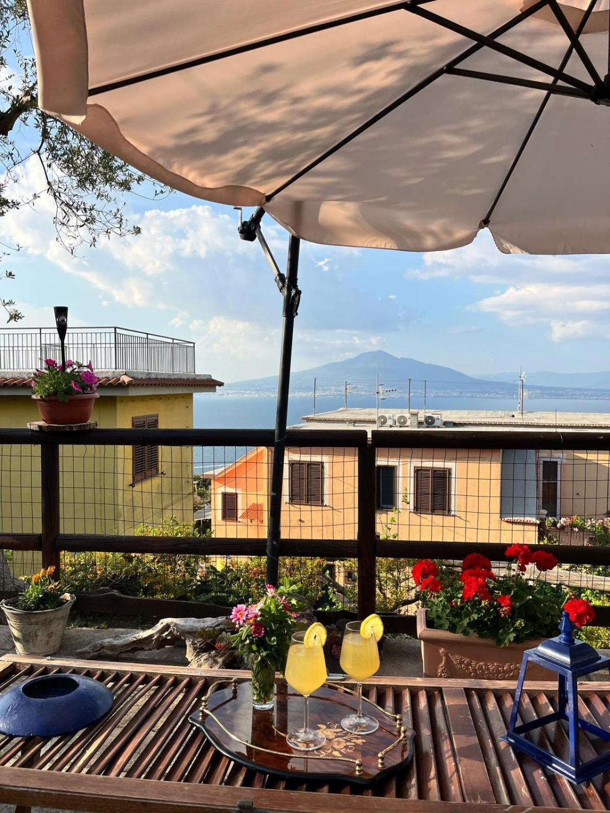 Elisabeth Seaview Apartments Sorrento Coast Вико Екуензе Екстериор снимка