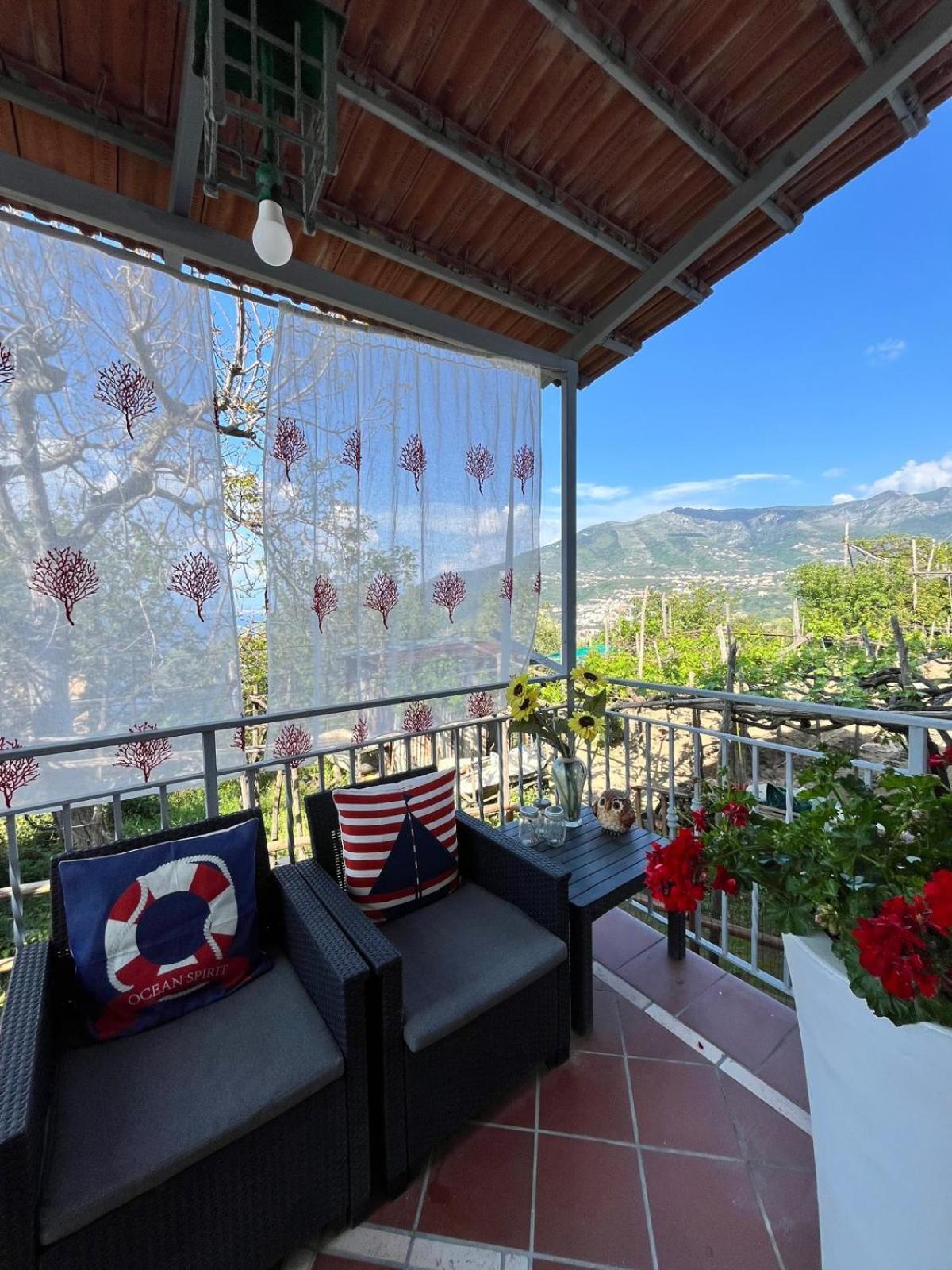 Elisabeth Seaview Apartments Sorrento Coast Вико Екуензе Екстериор снимка